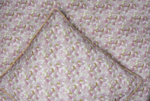 Load image into Gallery viewer, Rúmföt - Ungbarnastærð - Signature Viol